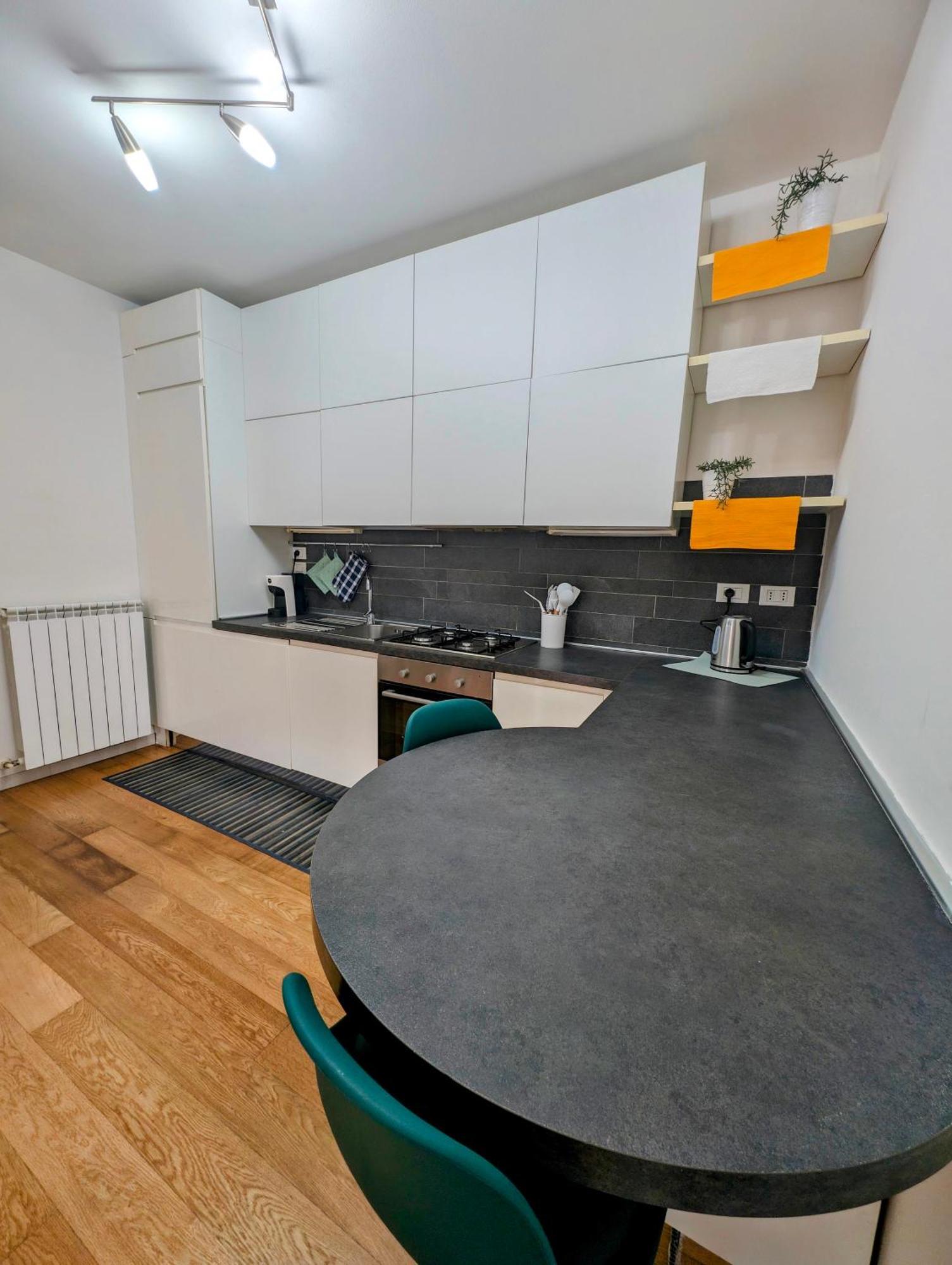 Laspeziaduecentottanta 5 Terre Apartment La Spezia